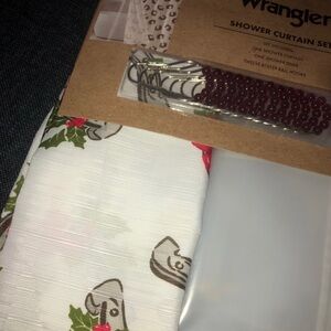 Wrangler Christmas / Winter  Shower Curtain Set  - HORSESHOES , GREENS & RED BOW